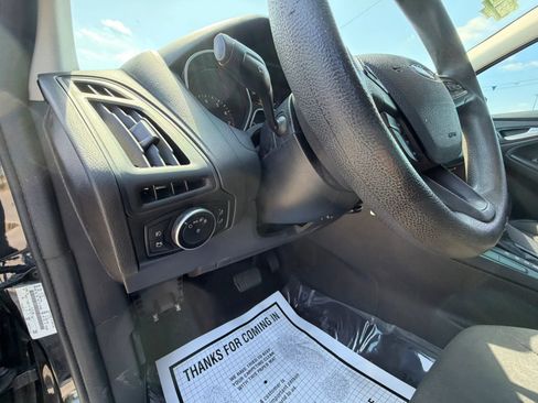 Used 2016 Ford Focus SE image 11