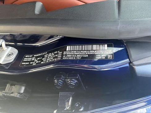 Used 2021 Maserati Levante GranLusso AWD/4WD image 32