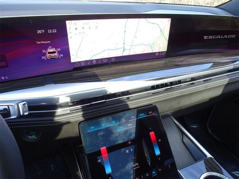 Certified 2025 Cadillac Escalade Premium Luxury w/ LPO, Floor Liner Package image 18