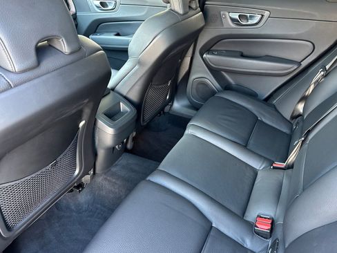 Used 2024 Volvo XC60 B5 Plus w/ Protection Package Premier AWD/4WD image 5
