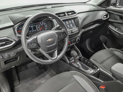 Used 2021 Chevrolet TrailBlazer LT image 17