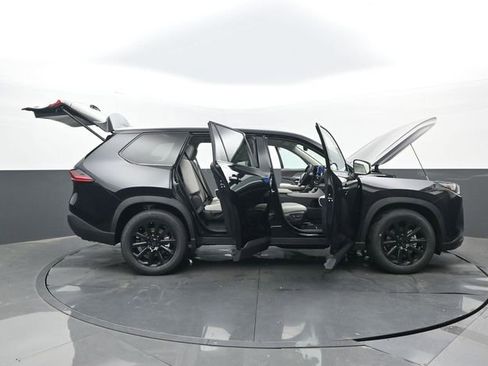 New 2026 Toyota Grand Highlander FWD image 32