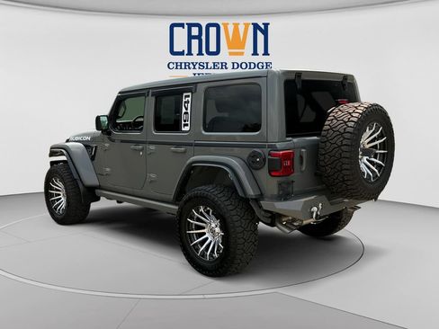 Used 2021 Jeep Wrangler Unlimited Rubicon w/ Xtreme Recon 35" Tire Package AWD/4WD image 5