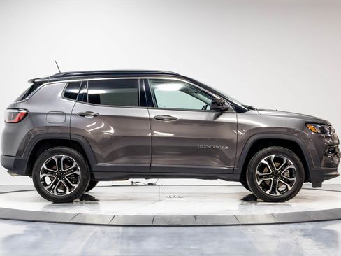 Used 2022 Jeep Compass Limited AWD/4WD image 14