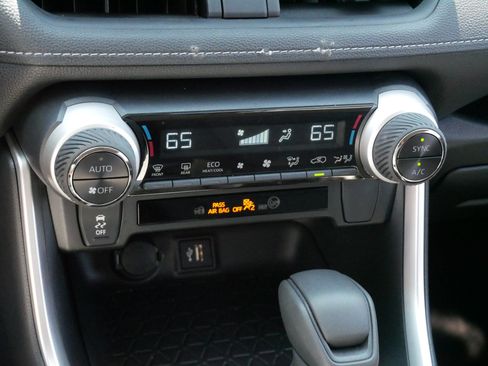 Certified 2025 Toyota RAV4 XLE AWD/4WD image 23