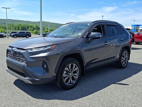 Used 2024 Toyota RAV4 Limited w/ Advanced Technology Package AWD/4WD image 3