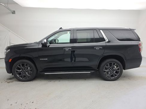 Used 2024 Chevrolet Tahoe Premier w/ Premium Package image 8
