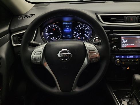 Used 2016 Nissan Rogue SV FWD image 22