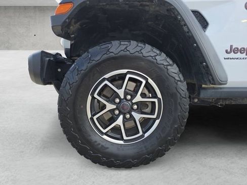 Used 2024 Jeep Wrangler Unlimited Rubicon image 23