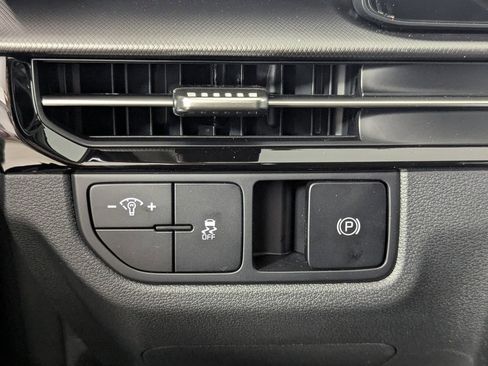 New 2026 Kia Sportage LX AWD/4WD image 13