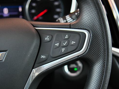 Used 2022 Chevrolet Equinox LT image 28