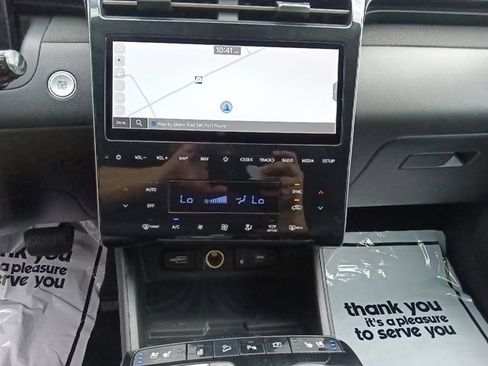 Used 2022 Hyundai Tucson Limited w/ Cargo Package FWD image 22