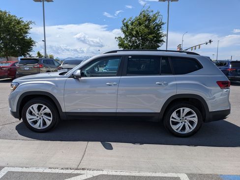 Used 2023 Volkswagen Atlas SE AWD/4WD image 10