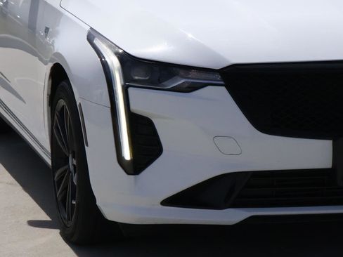 Used 2023 Cadillac CT4 Luxury image 9