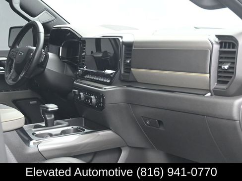 Used 2025 Chevrolet Silverado 1500 ZR2 w/ Technology Package AWD/4WD image 6