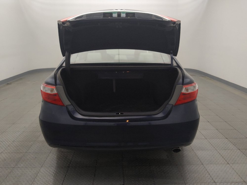 Used 2015 Toyota Camry XLE FWD image 29