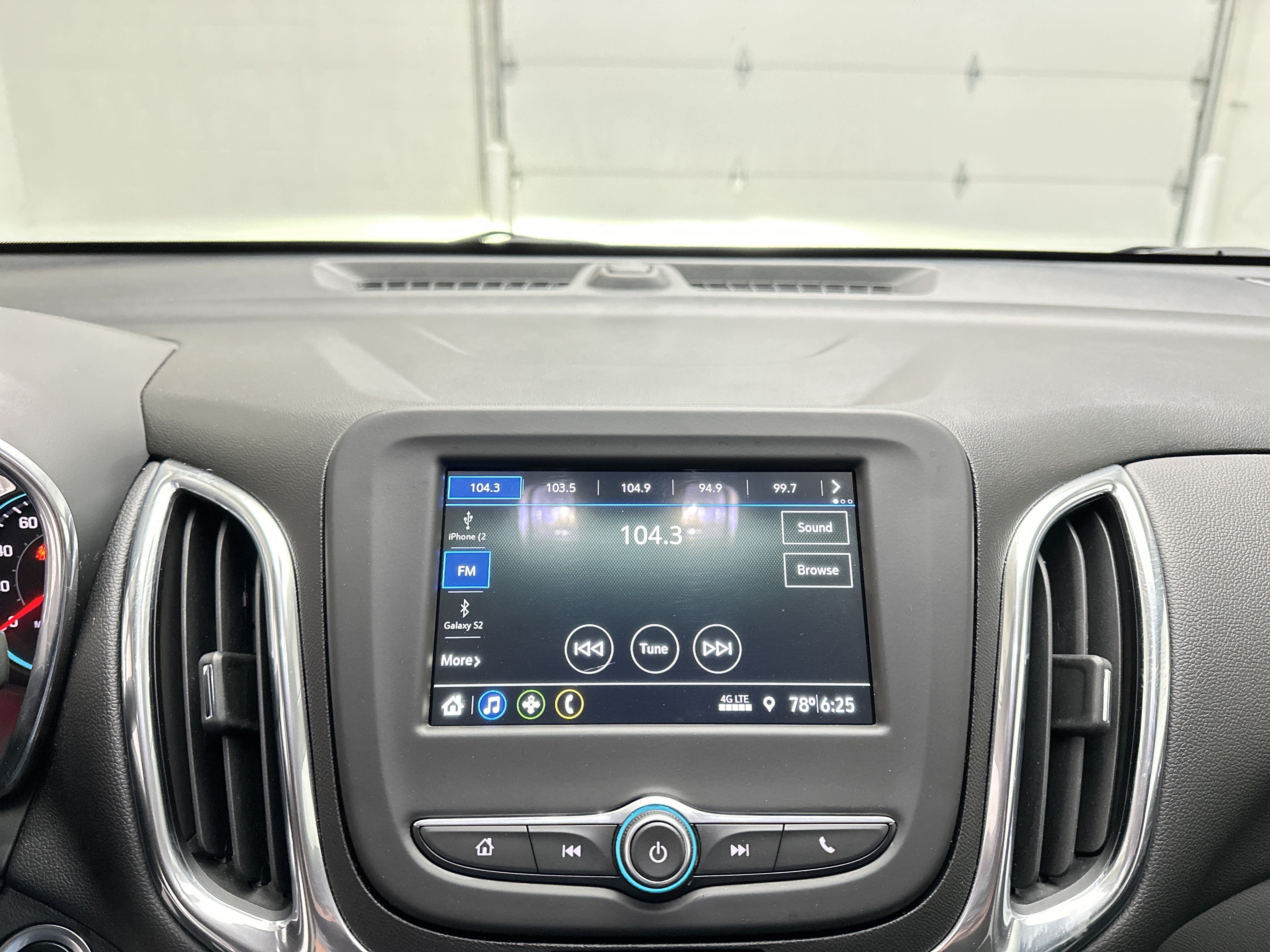 Used 2019 Chevrolet Equinox LT AWD/4WD image 30