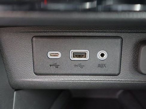 Certified 2023 Buick Encore GX Select AWD/4WD image 28