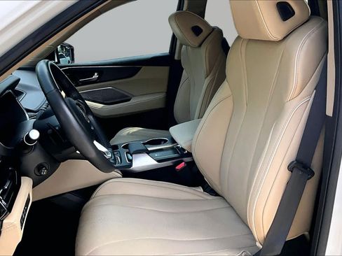 Used 2024 Acura MDX SH-AWD w/ Advance Package image 8