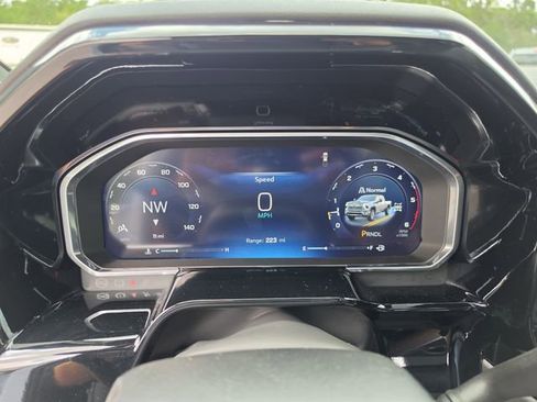 New 2026 Chevrolet Silverado 2500 High Country w/ High Country Premium Package AWD/4WD image 37