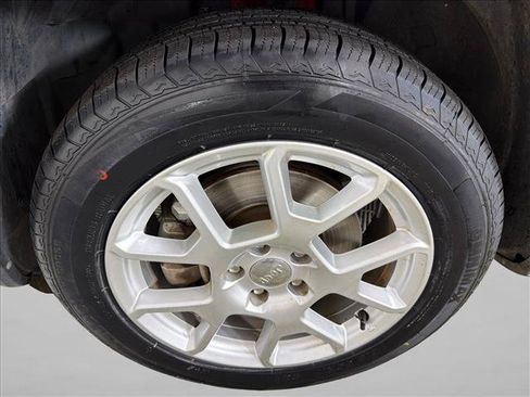 Used 2020 Jeep Renegade Latitude FWD image 11