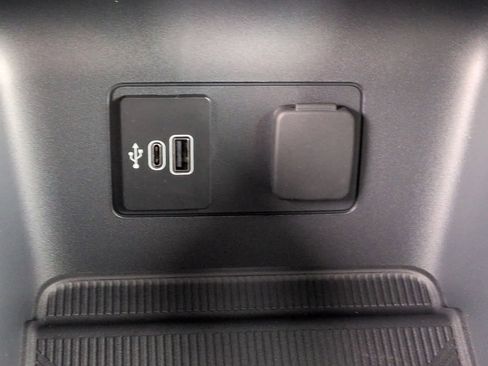 New 2026 Ford Explorer Active w/ Active Comfort Package image 34