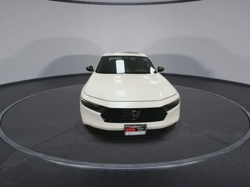 Used 2023 Honda Accord Sport image 3
