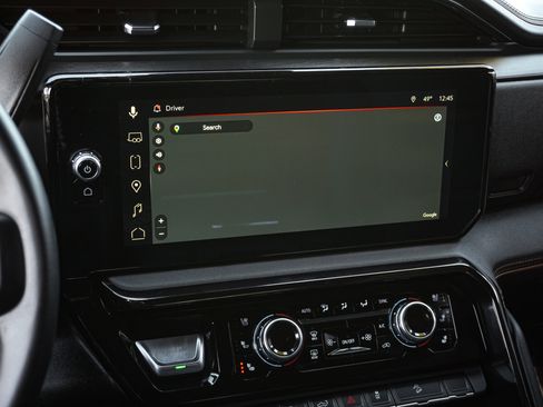 Used 2024 GMC Sierra 2500 AT4 image 24