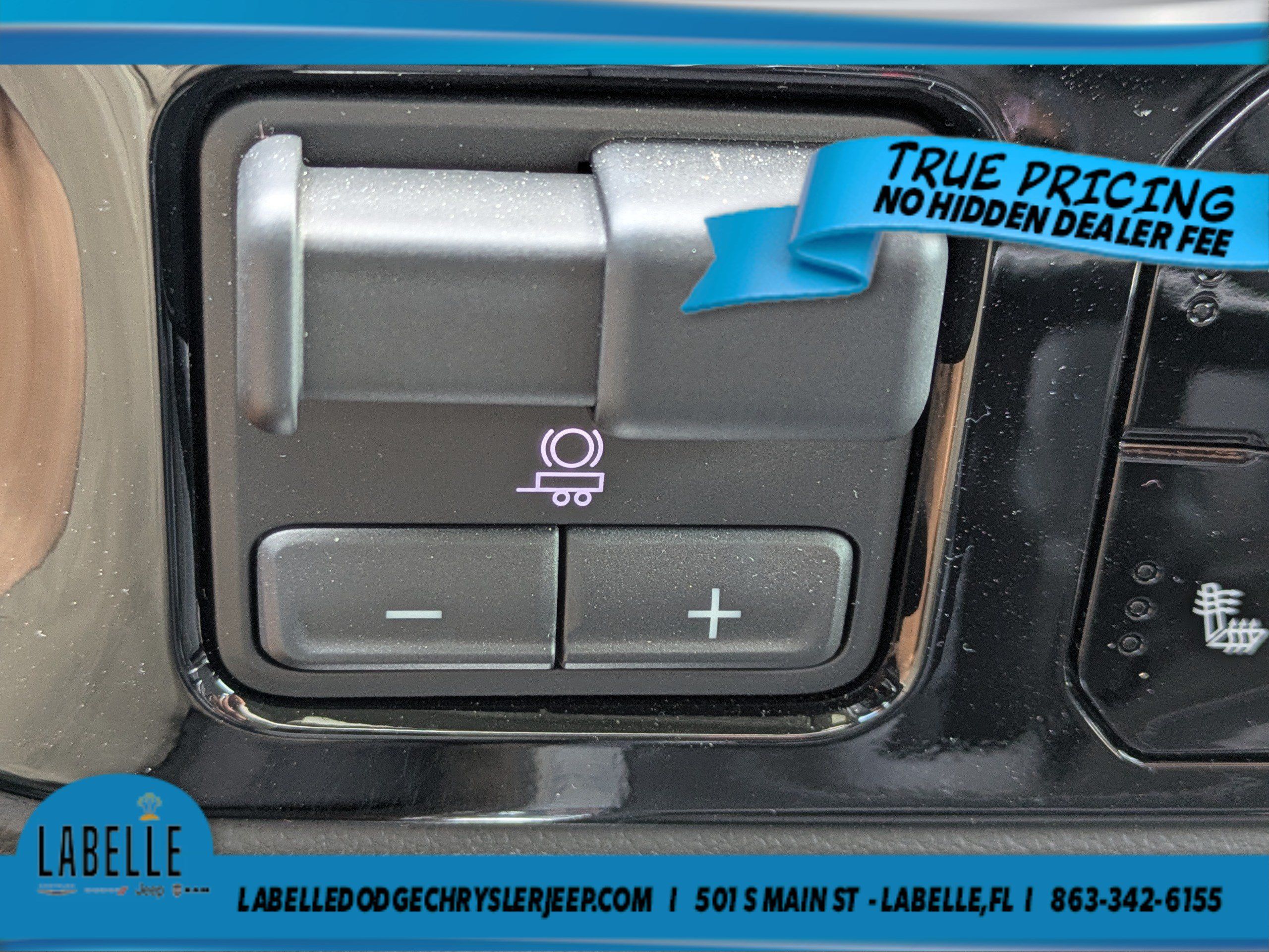 Used 2024 Chevrolet Silverado 1500 LT RWD image 29