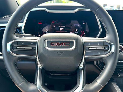 New 2026 GMC Canyon Elevation w/ Convenience Package RWD image 17