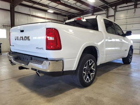 Used 2025 RAM 1500 Laramie AWD/4WD image 5
