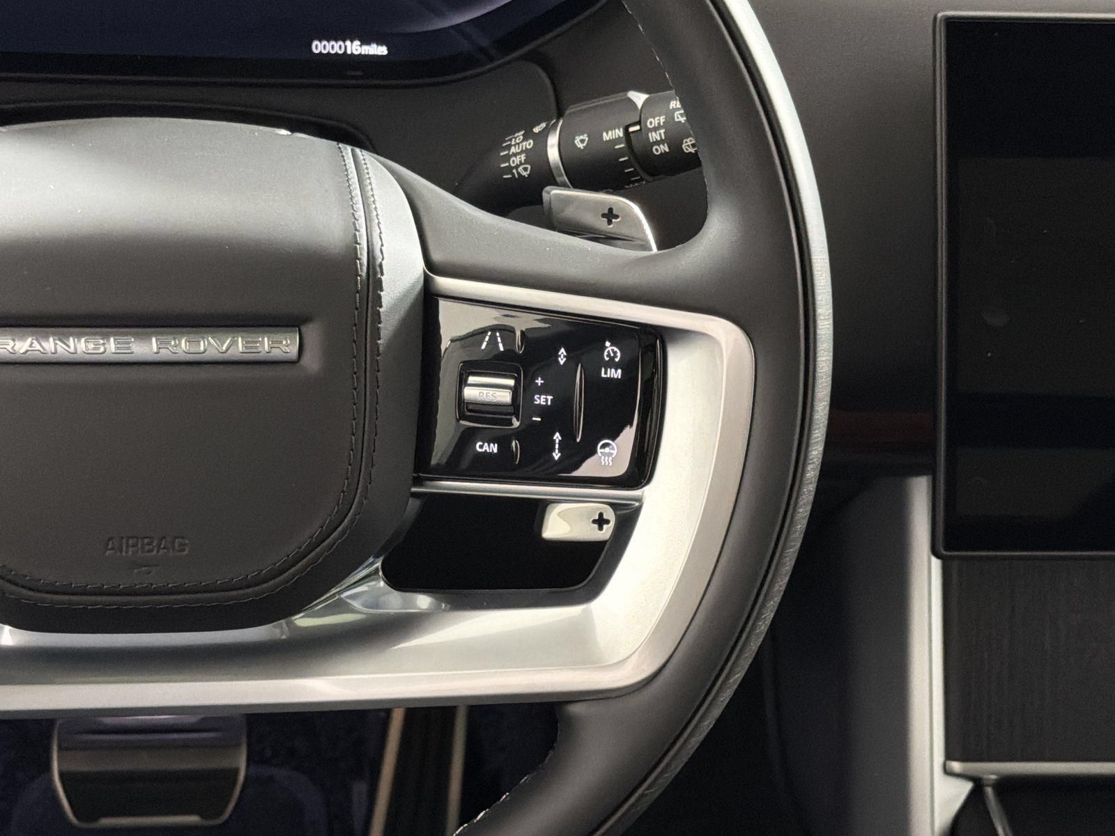 New 2026 Land Rover Range Rover SE AWD/4WD image 13