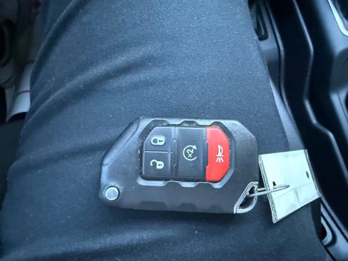 Certified 2023 Jeep Wrangler Unlimited Sport image 26