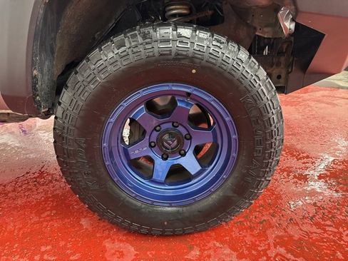 Used 2017 Toyota Tacoma TRD Off-Road image 43