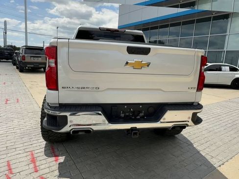 Used 2025 Chevrolet Silverado 1500 LTZ w/ LTZ Premium Package AWD/4WD image 7