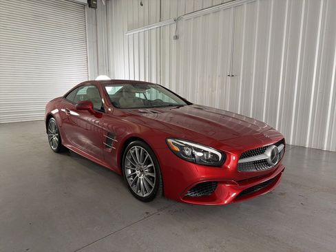 Used 2019 Mercedes-Benz SL 550 image 30