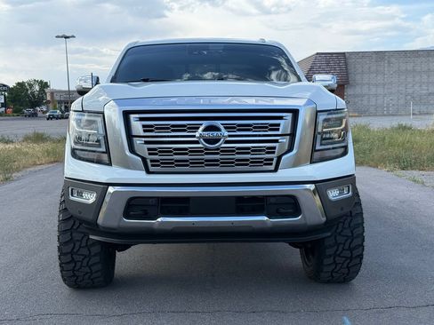 Used 2021 Nissan Titan Platinum Reserve w/ Moonroof Package AWD/4WD image 4
