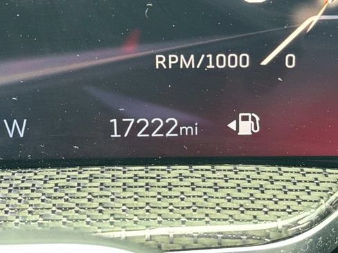 Used 2025 Cadillac Escalade V AWD/4WD image 34
