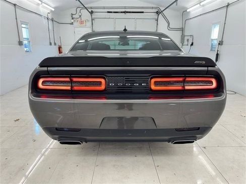 Used 2018 Dodge Challenger R/T Scat Pack w/ Dynamics Package RWD image 6