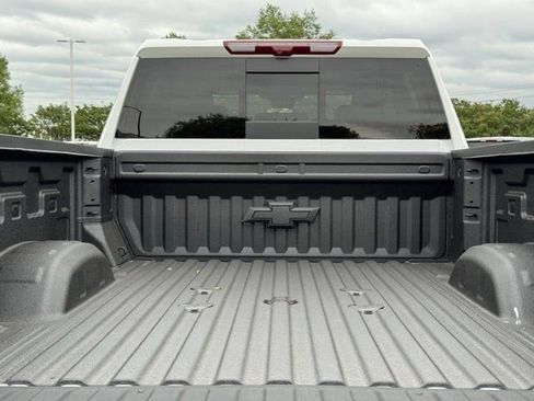 New 2026 Chevrolet Silverado 2500 ZR2 AWD/4WD image 26