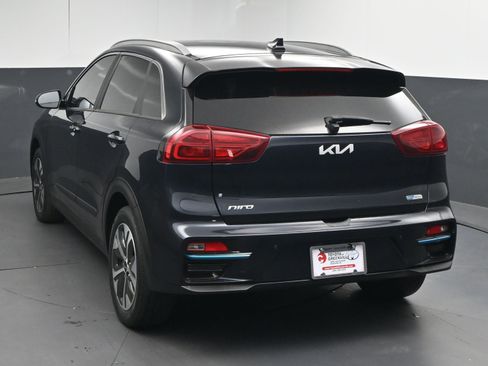 Used 2022 Kia Niro EX Premium image 7