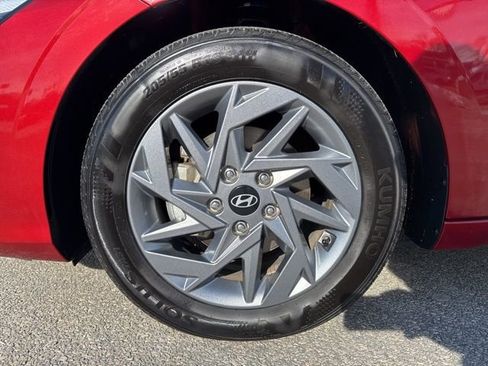 Certified 2024 Hyundai Elantra SEL image 56