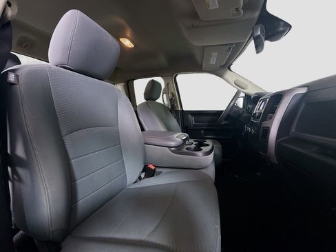 Used 2020 RAM 1500 Tradesman w/ Chrome Plus Package image 28