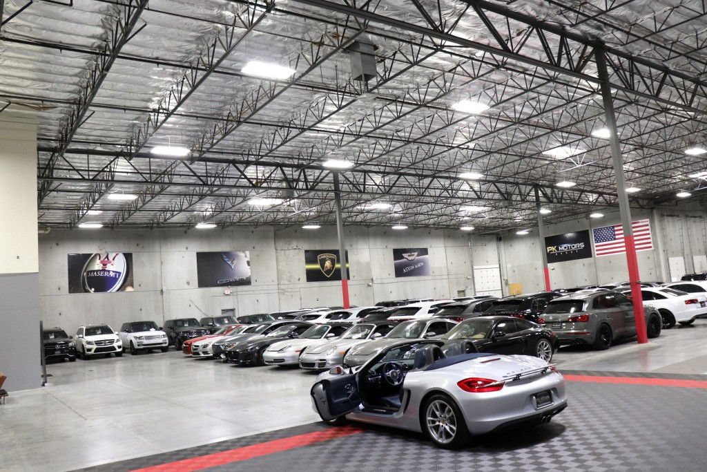 Used 2015 Porsche Boxster w/ Sport Chrono Package RWD image 16