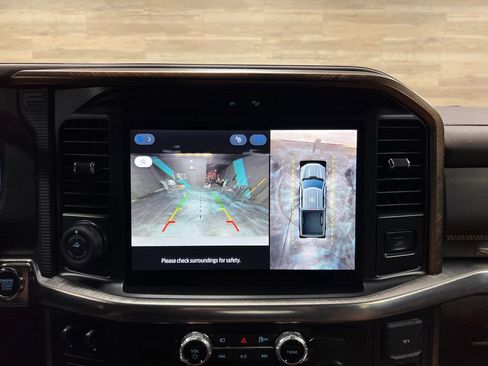 Used 2025 Ford F150 King Ranch w/ FX4 Off-Road Package image 13