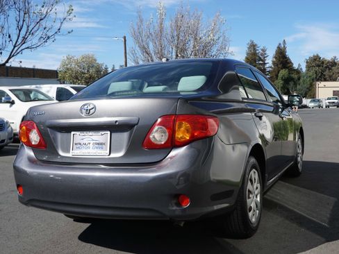 Used 2009 Toyota Corolla SEDAN 4D image 11