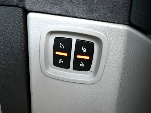 Used 2018 Audi Q7 3.0T Prestige w/ Prestige Package image 50