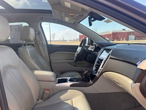 Used 2014 Cadillac SRX Luxury image 22