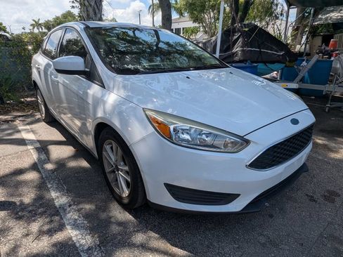 Used 2018 Ford Focus SE FWD image 21