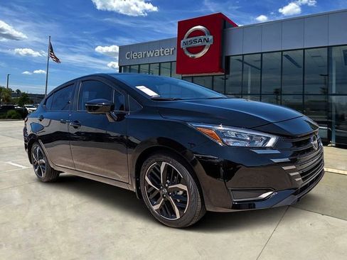 New 2025 Nissan Versa SR w/ Trunk Package image 1